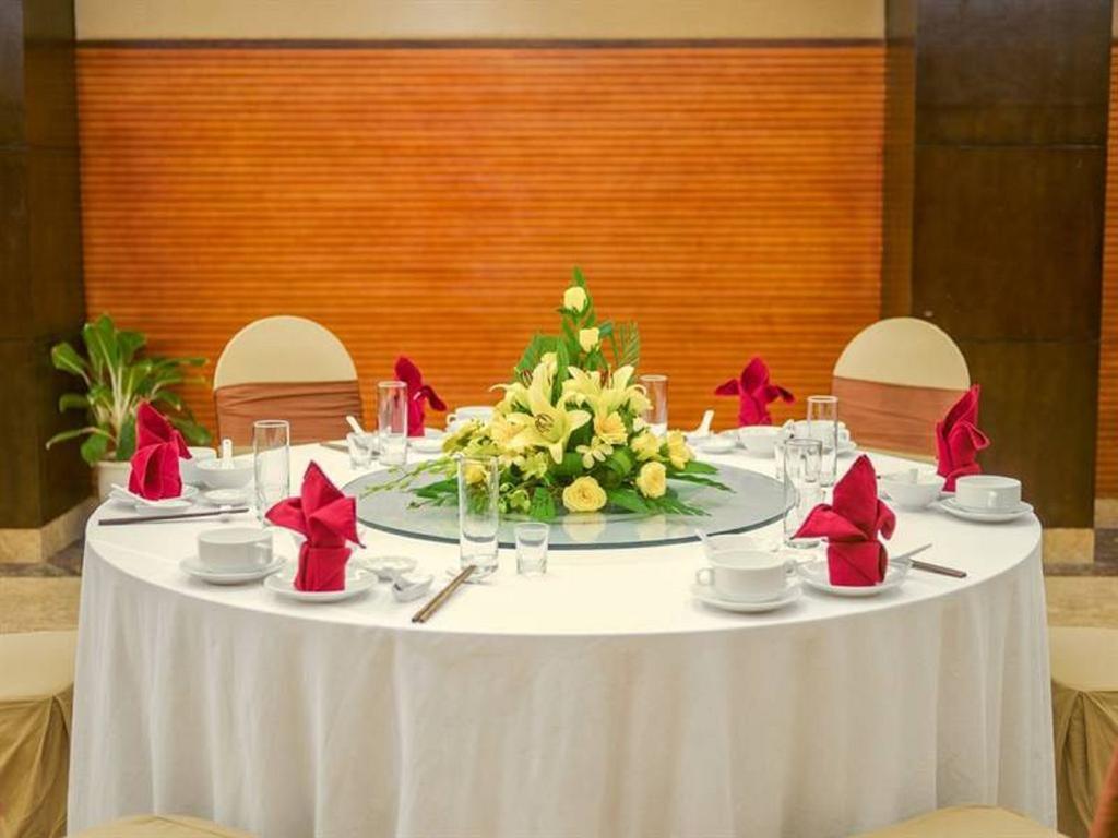 Muong Thanh Grand Quang Tri Hotel Exterior foto